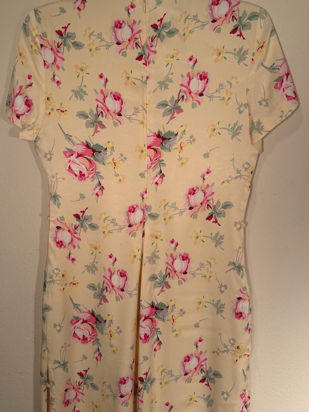 Zara Lt Yellow Short Sleeve Dress wPink Rose Floral Print Cutout Slits - Picture 4 of 16